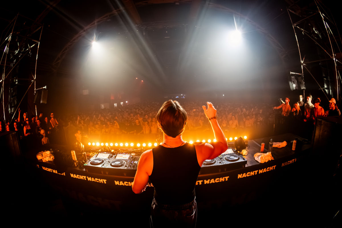 Loading... just a sec